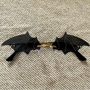 Bat Lens Sunglasses